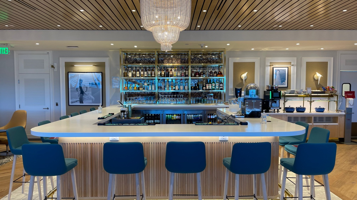 L.F. Wade International Airport - Primeclass Lounge 4